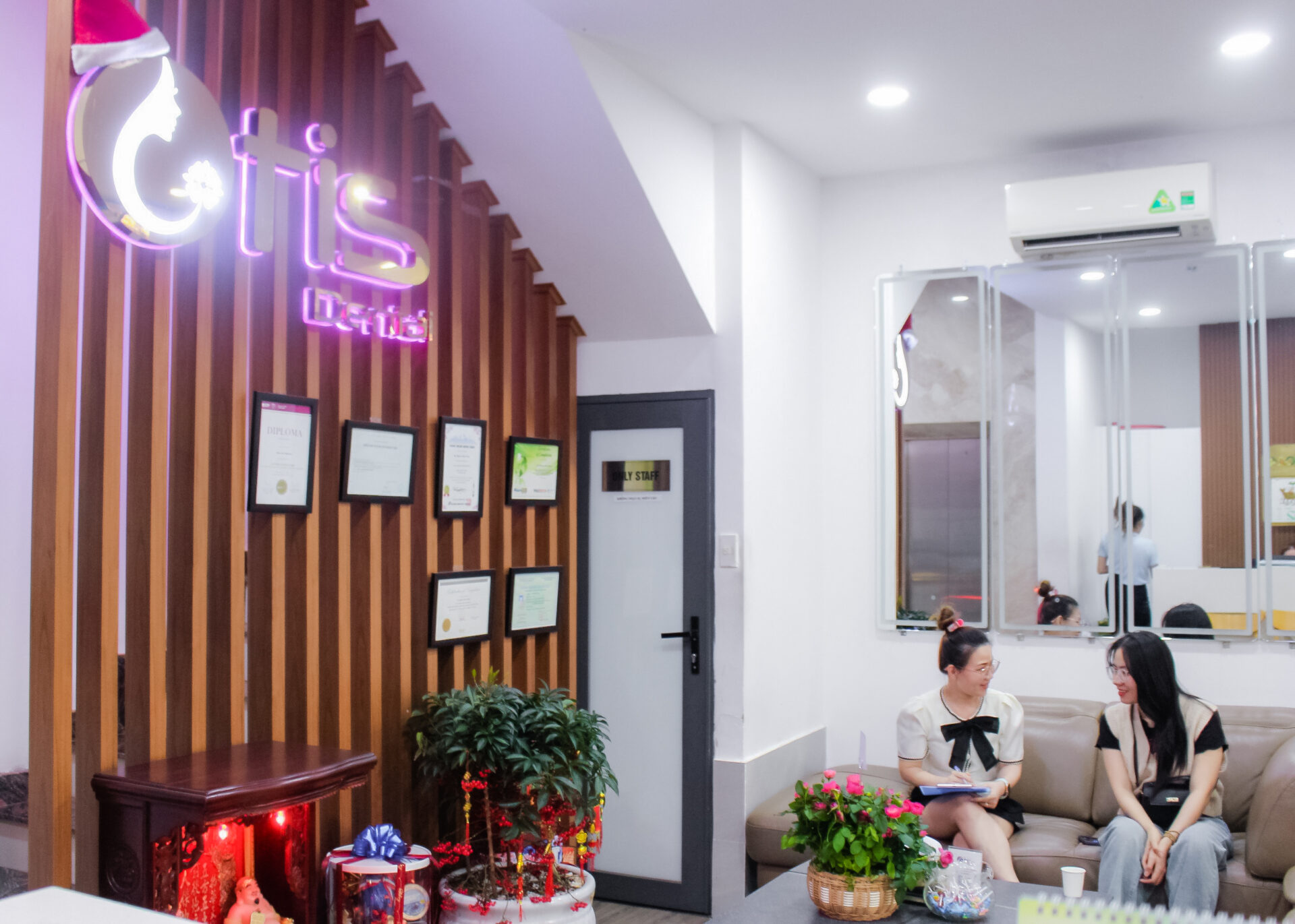 Viêm nha chu là gì? Top 5 nha khoa uy tín tại Quận 1 Nha Khoa Otis 2