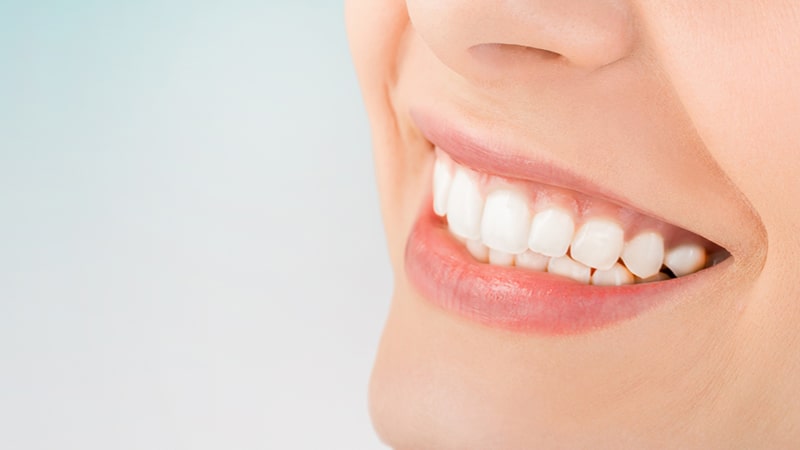 Cho con bú có tẩy trắng răng được không? - Thực hư và lời khuyên