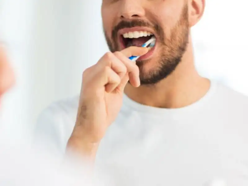 Cách khử mùi thuốc lá trong miệng hiệu quả, nhanh chóng và đơn giản