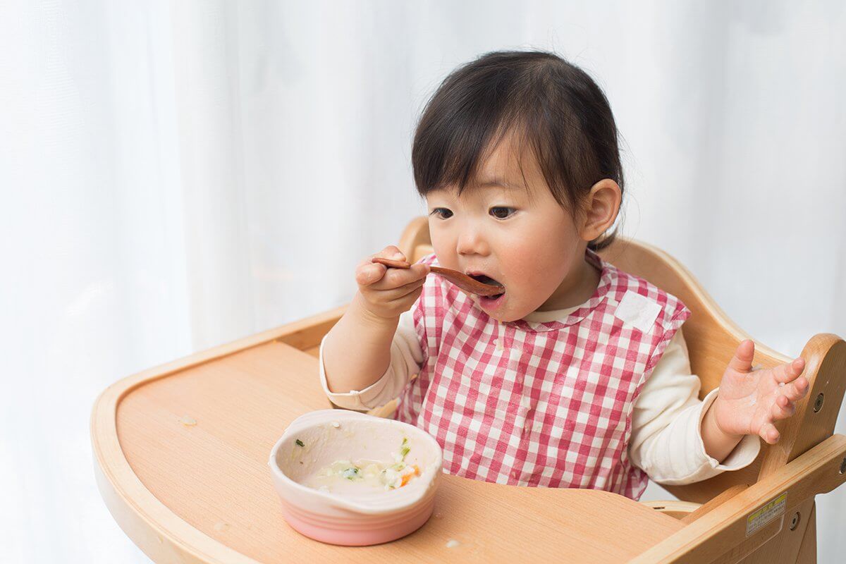 Trẻ mọc răng biếng ăn: Nguyên nhân và cách khắc phục hiệu quả