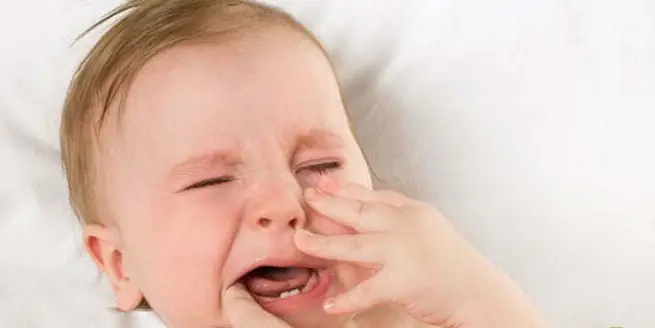 Trẻ mọc răng có những biểu hiện gì? Dấu hiệu nhận biết và cách chăm sóc trẻ hiệu quả