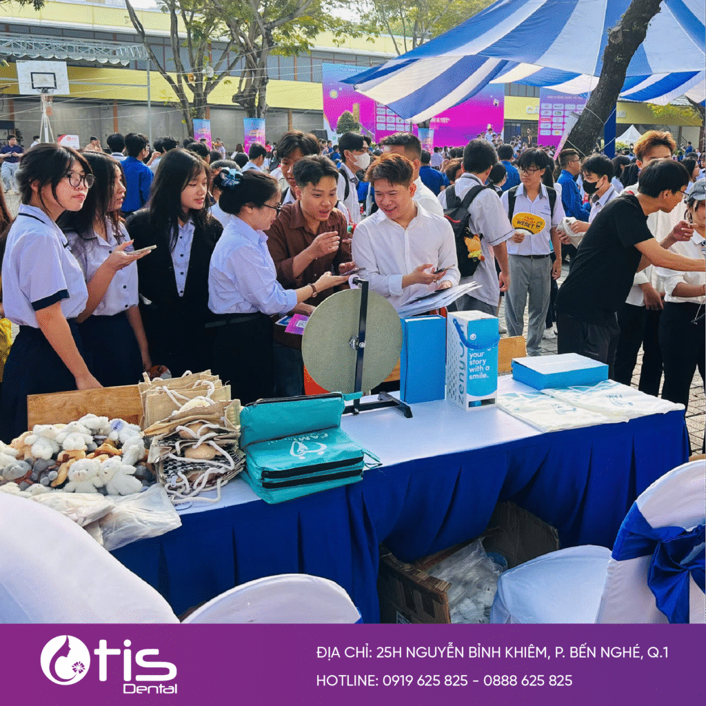 Nha Khoa Otis Dental vinh dự đồng hành SAC trong chương trình "Ngày hội học sinh THPT 2024-2025"