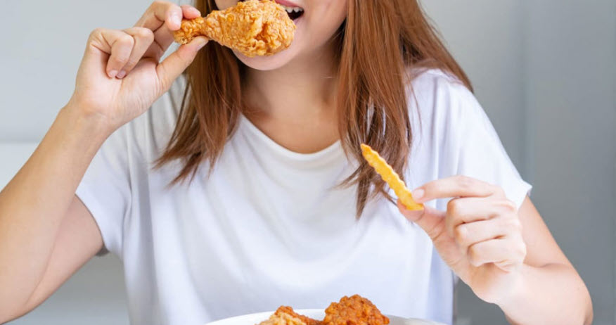 Nhổ răng khôn ăn thịt gà được không? Dưới Góc Nhìn Khoa Học, Ăn Thịt Gà Sau Khi Nhổ Răng Khôn Có Lợi Ích Gì?